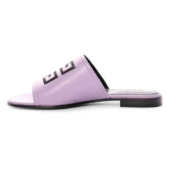 Givenchy
4G Flat Leather Sandals - Picture 4 of 4